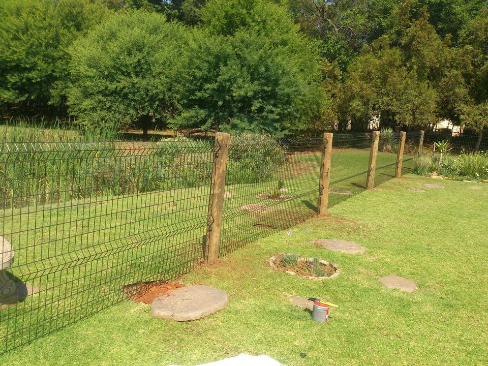 Clear View on Timber posts Bespoke fence installations