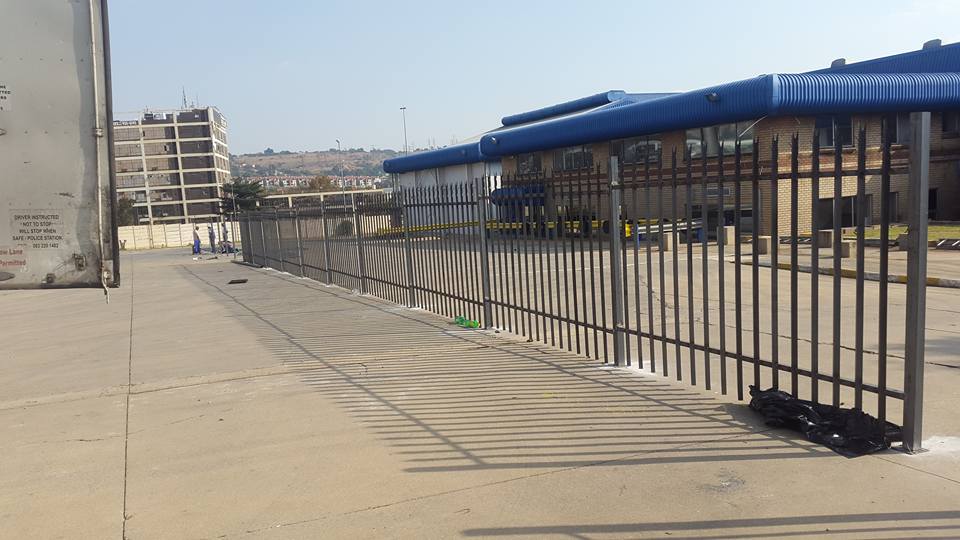 Palisade fence – Kempton Park industrial palisade fence installation at industrial site
