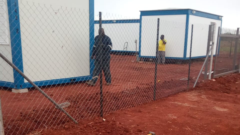 diamond mesh construction site establishment Diamond Mesh Installed at a site